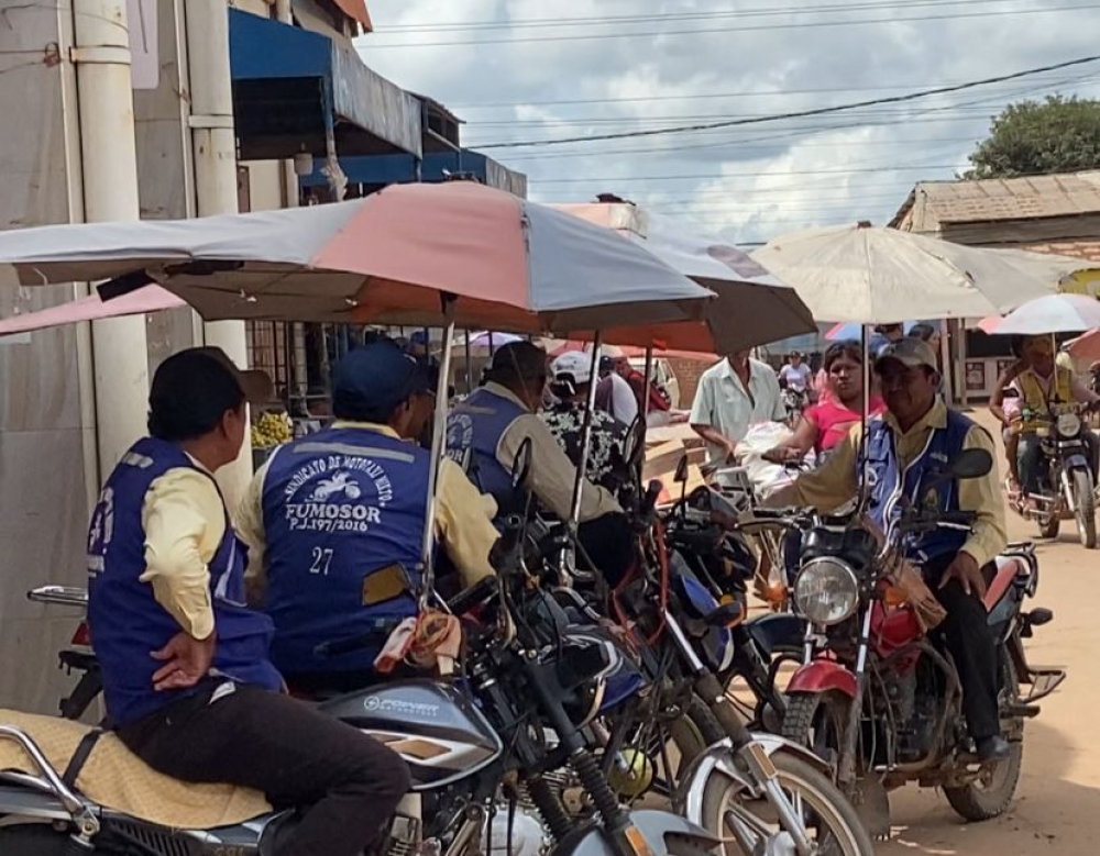 Mototaxistas de Trinidad exigen ajuste  de tarifas tras aumento salarial nacional.