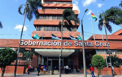 Camacho denuncia ‘ataques’ de Aguilera  contra su gestión como gobernador