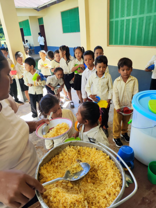 Reyes destina más de Bs 700.000 para apoyar complemento  alimenticio de 2.437 estudiantes