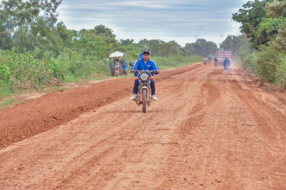 Un nuevo horizonte para Trinidad, avanza a paso firme el mejoramiento de la ruta a Loma Suárez