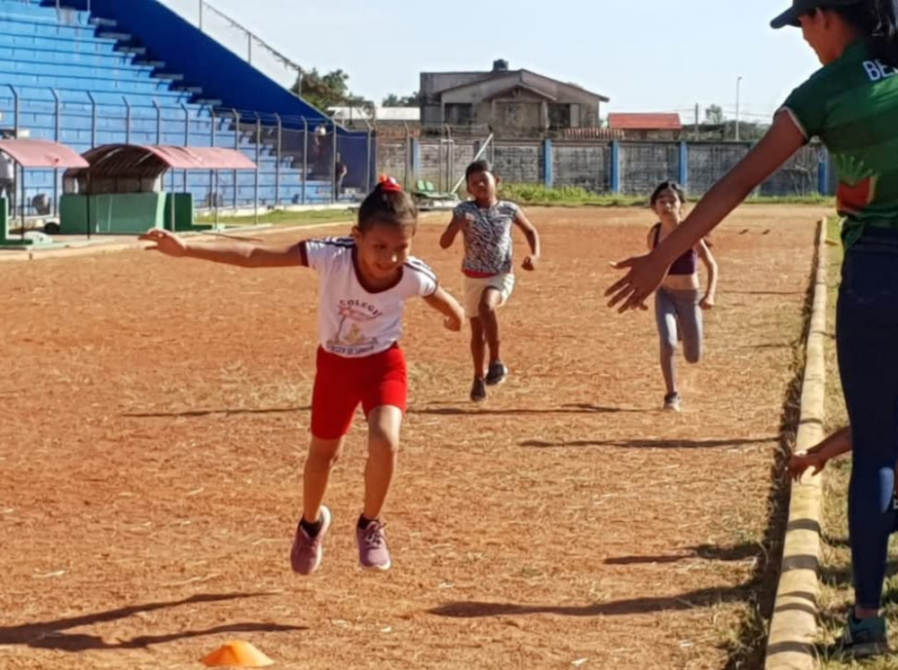 Estudiantes competirán en la mini maratón del Día del Niño