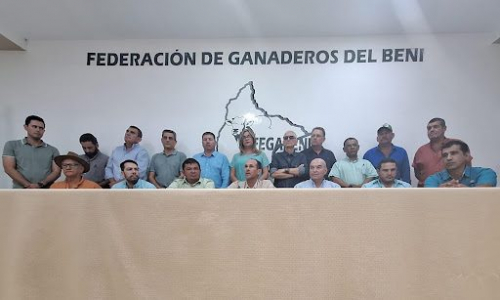 GANADEROS DEL BENI EN ESTADO DE EMERGENCIA