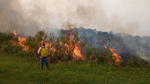 Emergencia en San Ignacio: Fuego y sequía  fuerzan declaratoria de alerta naranja