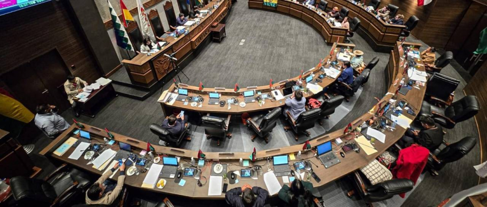 Día clave para las primarias: El Senado retoma tensa sesión luego que el TSE dio una semana más de plazo