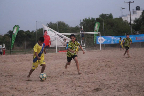 Líderes en la tabla: Andrés Bello y Villa Real encabezan sus grupos de fútbol playa