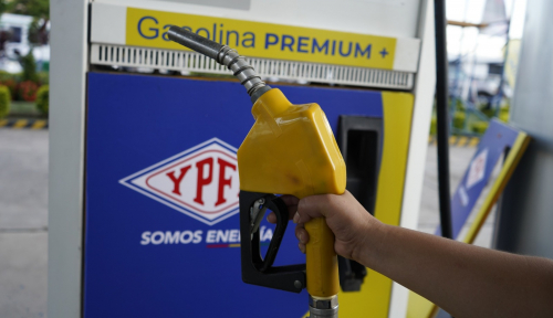 Beneficios y controversias:  CONALJUVE analiza  gasolina premium