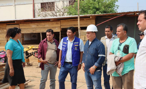 Inspección de avance en la construcción de  las unidades "4 de Febrero" y "Mario Saielli"