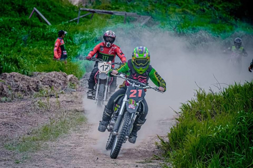 Carrera de Motos: La atracción en los 63 aniversario de Puerto Almacén