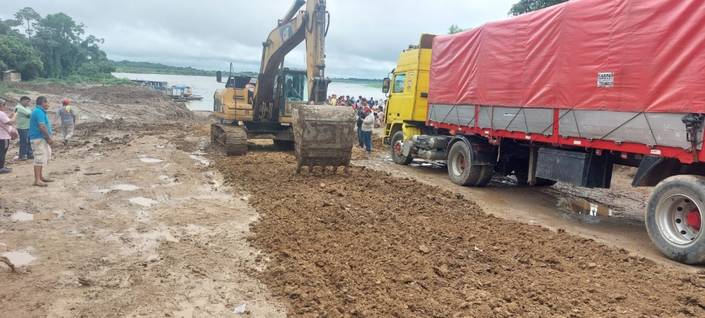 Transportistas exigen mayor grosor en plataforma del Mamoré para garantizar paso de carga pesada