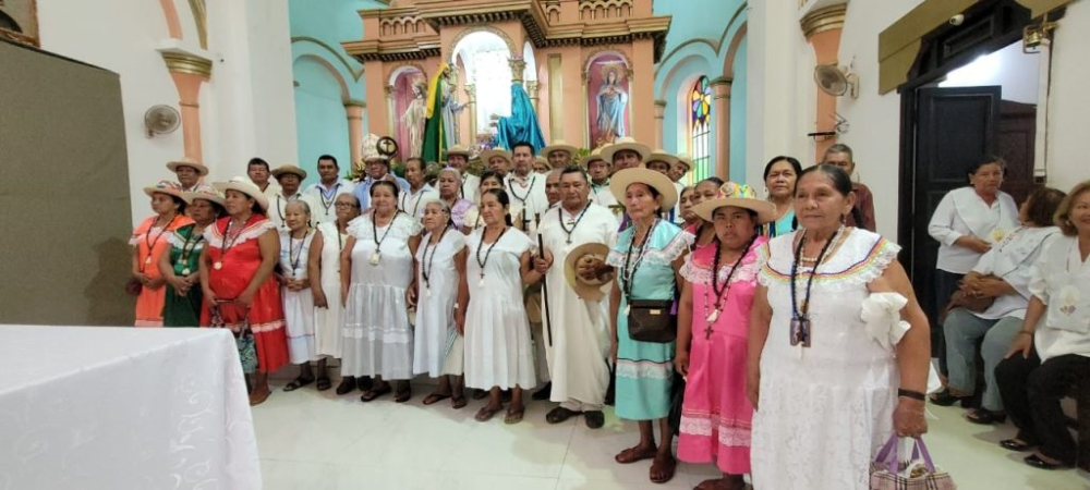 Indígenas mantienen tradición de la festividad de inocentes