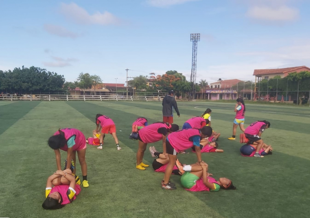 Postergación del torneo de fútbol no frena a la selección femenina Sub 16