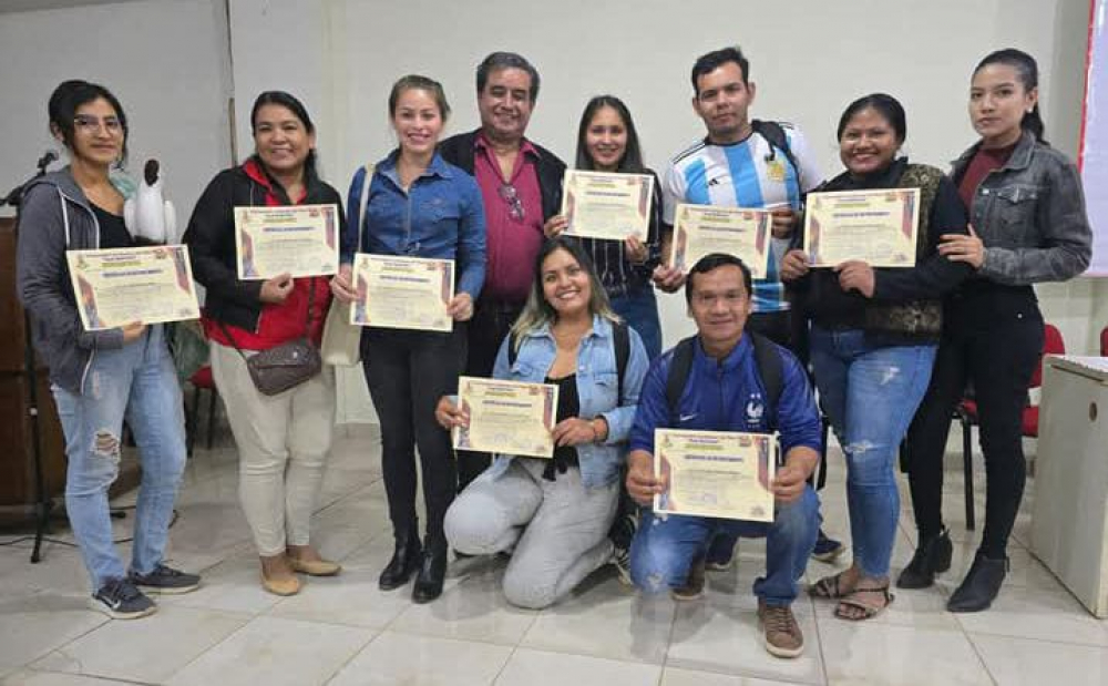 Dirección de Cultura y Deporte de la UAB: Realizó el seminario "Navidad Cultural Mojeña Trinitaria"