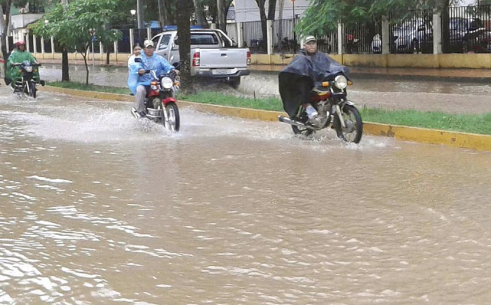 Se pronostica lluvias fuertes con tormentas eléctricas que afectarán a La Paz, Cochabamba Chuquisaca, Santa Cruz, Beni y Pando