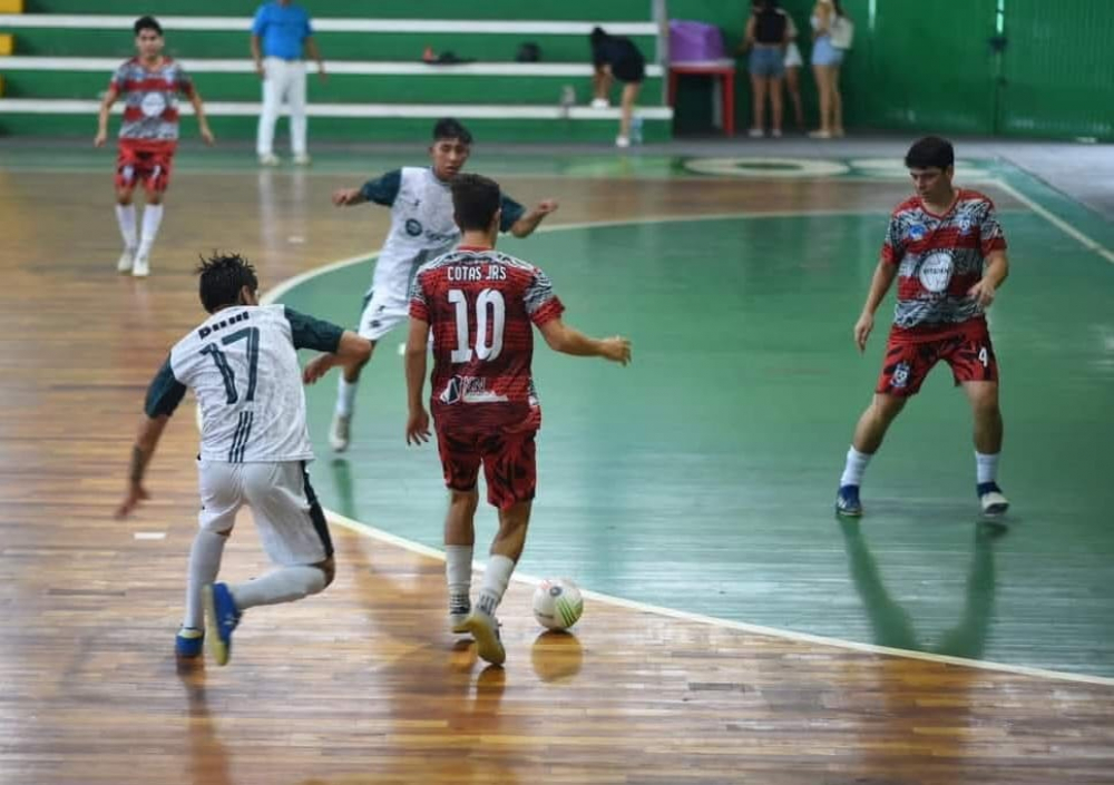 Equipos luchan por el tercer lugar del torneo Infanto Juvenil AMF