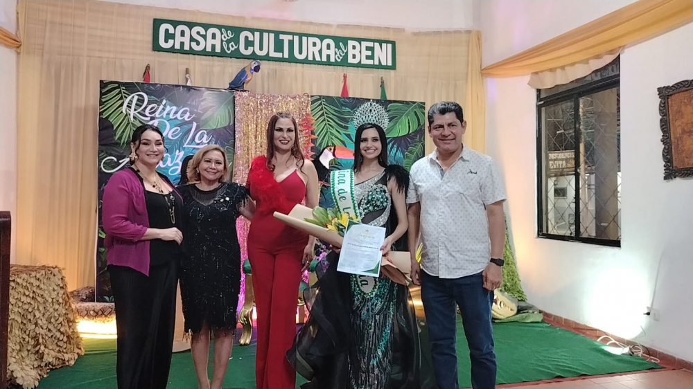 Ana Carolina Egüez fue coronada como Reina de la Amazonía 2024-2025