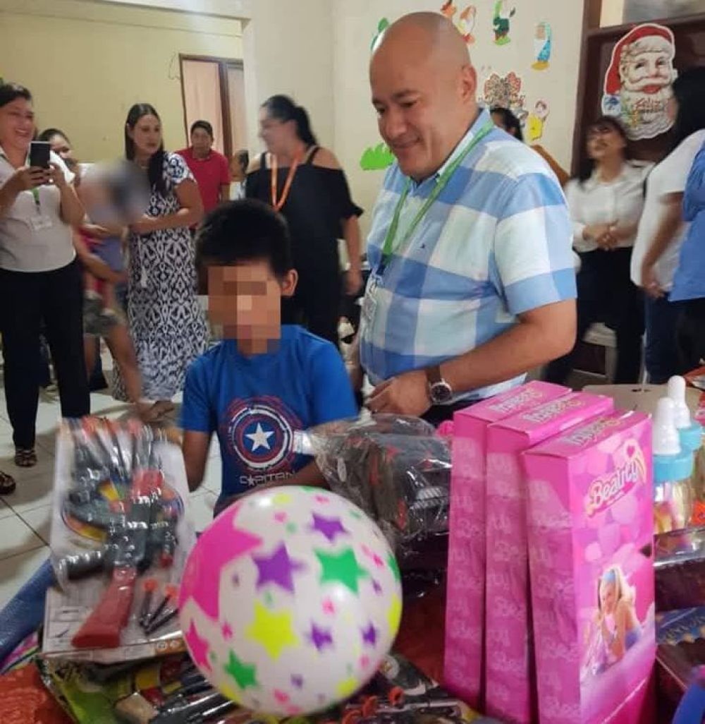 Fiscal Departamental de Beni: Entregó regalos a niños de centros de acogida en el "Día de los Reyes Magos"