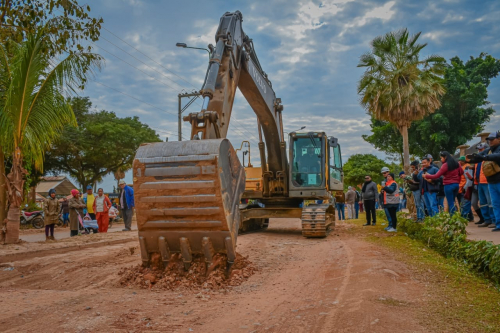Inicia construcción de  avenida que tendrá  pavimento rígido por Bs 1,9 millones