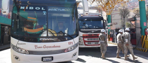 “No hay combustible en todo el país”: Transporte pesado amenaza con reactivar bloqueo de carreteras por falta de diésel