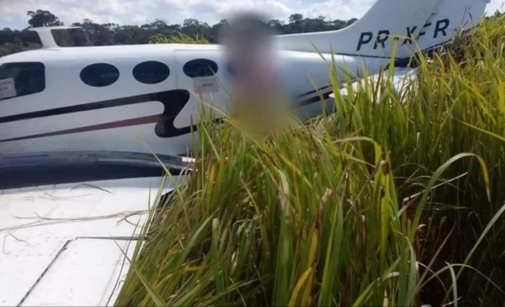 Avioneta con bidones de  combustible hallada sin ocupantes  trasladada al Grupo Aéreo 62