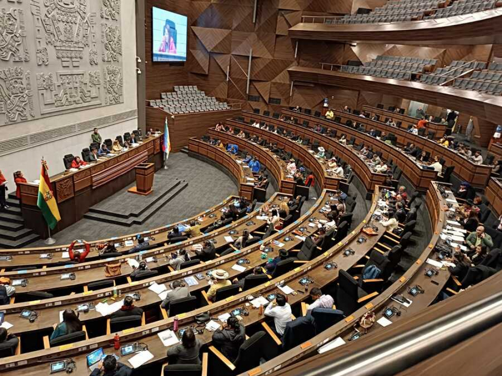 Municipios del país exigen al Legislativo aprobar créditos y repudian actitud mezquina de legisladores