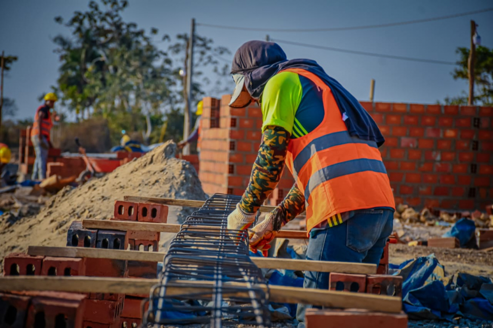 HISTÓRICA INVERSIÓN: GOBIERNO DESTINARÁ Bs 350 MILLONES  PARA LA CONSTRUCCIÓN DE UN SISTEMA DE AGUA POTABLE