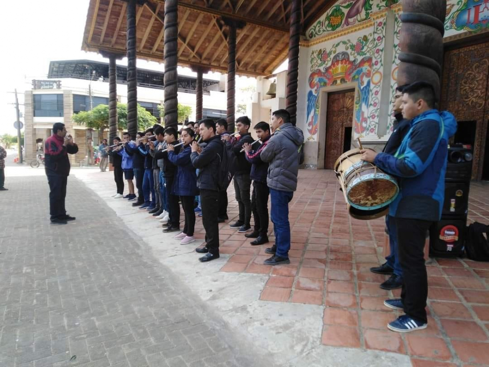 Concierto de flautas en Mojos: Niños y jóvenes deslumbran con su talento artesanal y musical