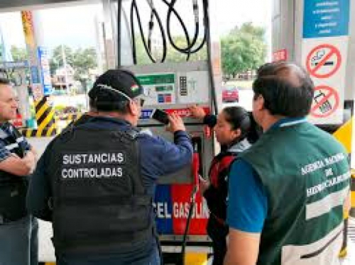 Operativo en Trinidad:  Camión cisterna detenido  por compra y acopio  ilegal de combustible