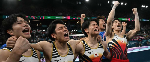 Japón gana el oro olímpico en gimnasia masculina por equipos en emocionante final