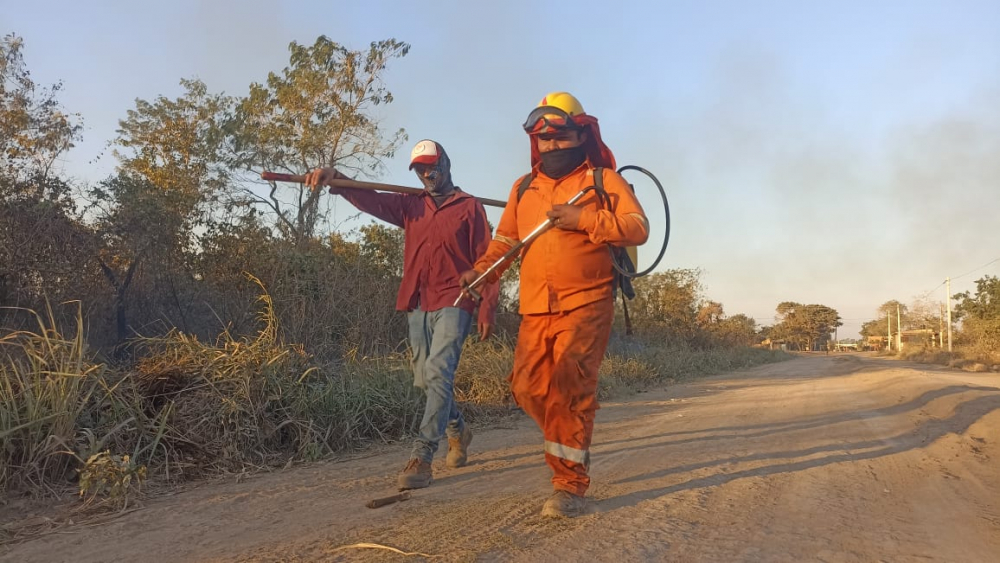 Cuatro incendios  de magnitud  amenazan la calidad  del aire en la Capital