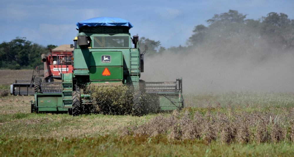 Superávit de $us  68 MM por repunte  de la soya, carne  bovina, zinc y plomo