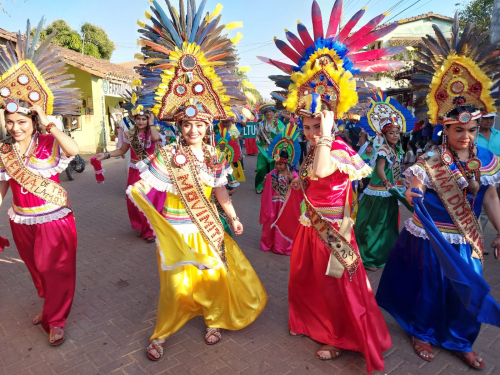 Santa Ana celebra 316 años con el  esplendor de su folklore y tradición