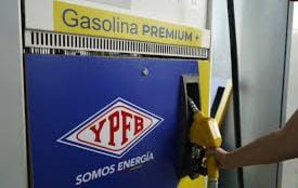 Bolivia inicia transición de la gasolina especial a nuevas versiones premium