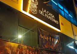 Golpean a funcionarios municipales en un local nocturno; hay dos aprehendidos