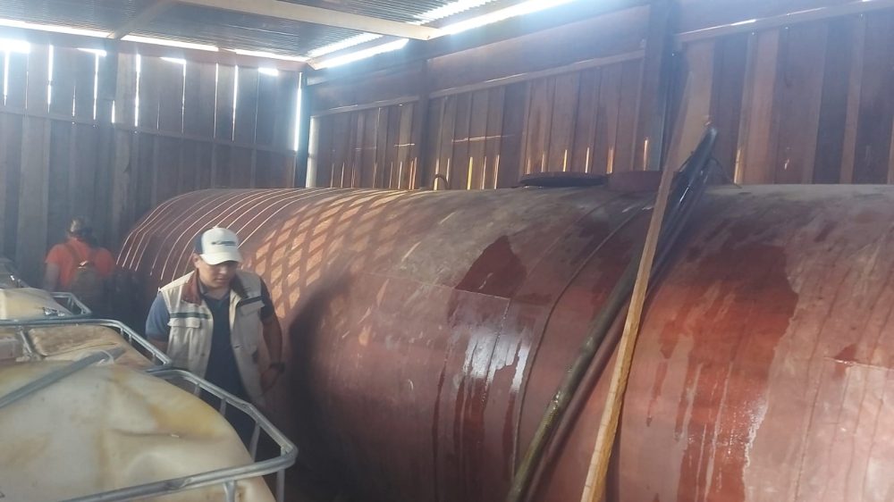 Secuestran 11 mil litros de diésel almacenados en una vivienda de Rurrenabaque