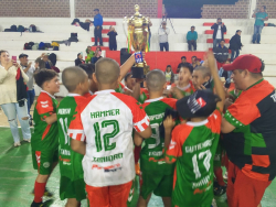 Trinidad, campeón del Futsal Sub-12 bajo la dirección de Carlo Montero