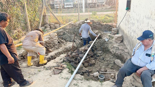 Realizan pruebas a pozo construido para  dotar agua a la zona central de Paitití
