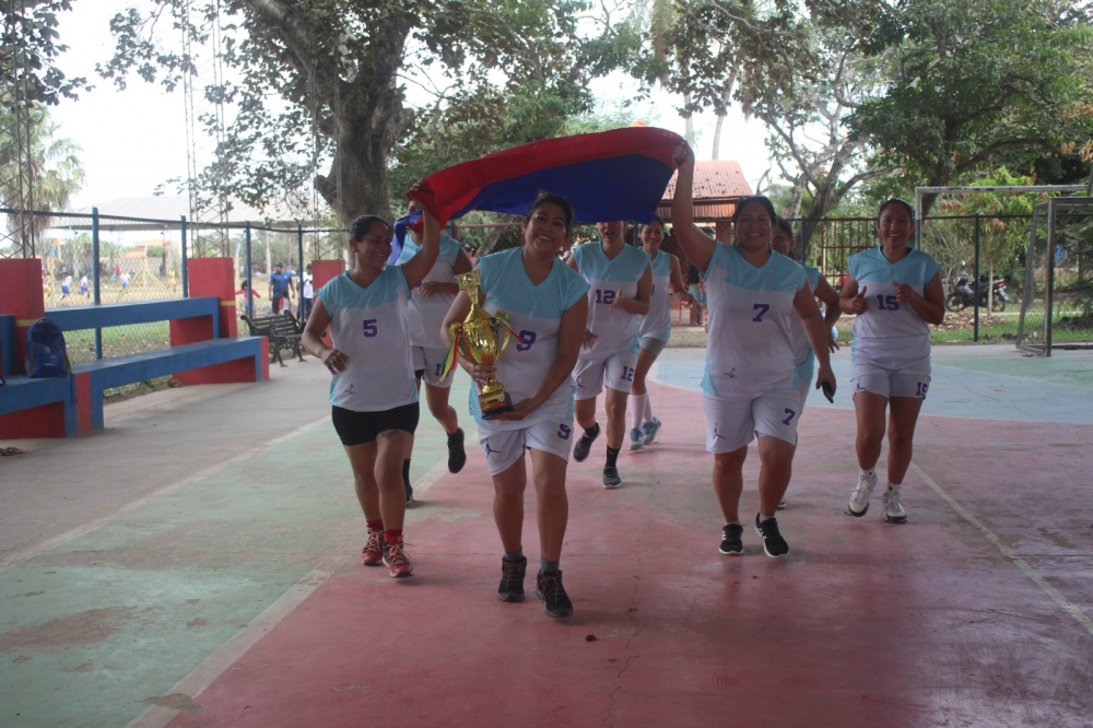 Clausura del campeonato de básquetbol de la Federación Universitaria de Docentes