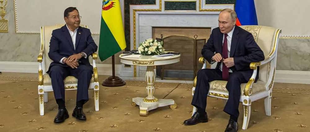 Arce se reúne con Putin en Rusia; habla de proyectos y dice que compartirá experiencias del modelo económico boliviano