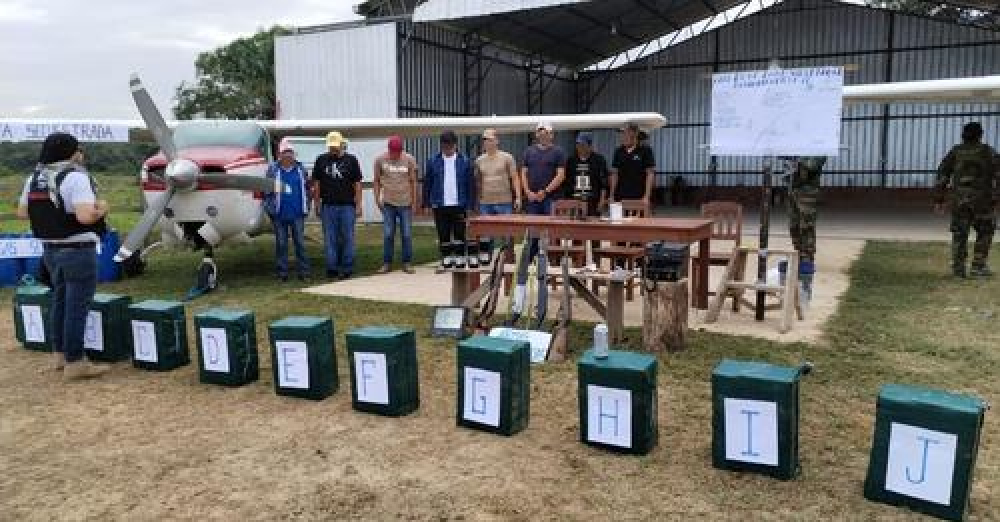 Detención preventiva para ocho personas  por hallazgo de más de 300 kilos de cocaína