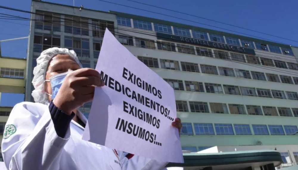 Médicos y trabajadores de salud inician paro de 96 horas a nivel nacional