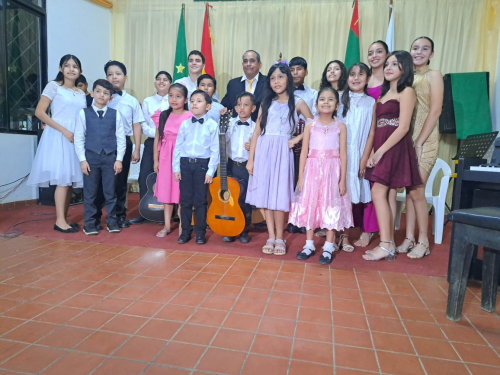 Estudiantes avanzados de música de  alto nivel brindaron concierto de gala