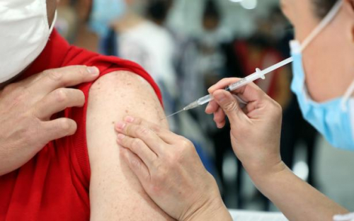 Aumentan casos de influenza y Covid:  SEDES llama a vacunación intensiva