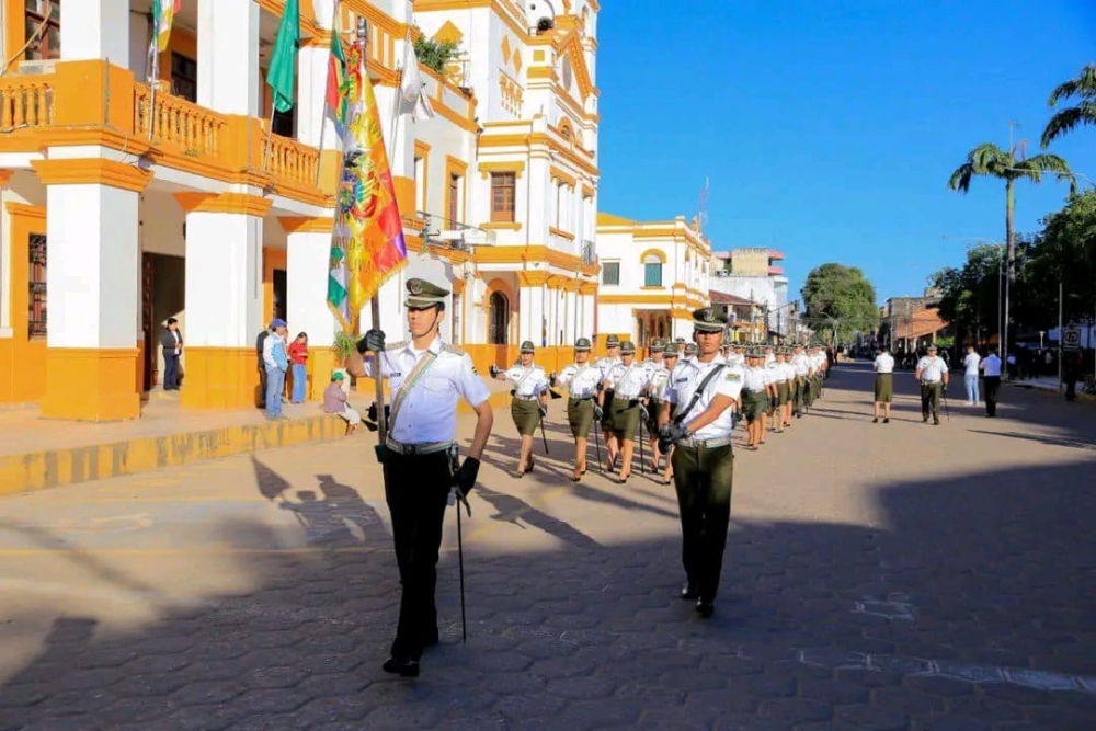 El Comando Departamental de Policía Beni Conmemora el Mes Aniversario de la Policía Boliviana y la Ciudad de Trinidad con un Acto Cívico de Gran Relevancia