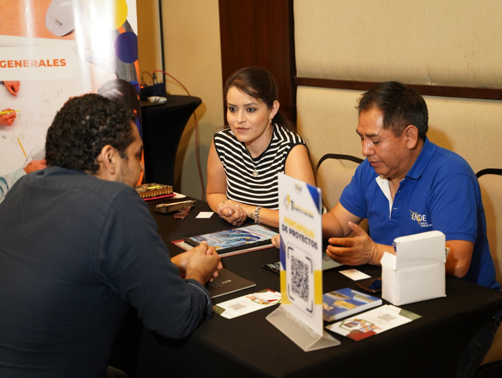 Exitoso primer encuentro con proveedores “Conecta con ENDE” reunió a 90 empresas bolivianas