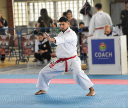 Daniel Guarena, campeón nacional de karate, busca llegar al Sudamericano en Brasil