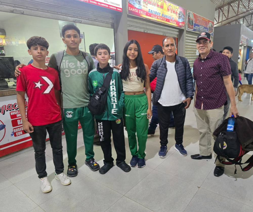 Karatecas benianos rumbo al Sudamericano en Brasil representando a Bolivia