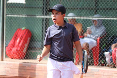 Omar Vargas y Bruno Velasco en búsqueda del primer lugar en el torneo de tenis G-2