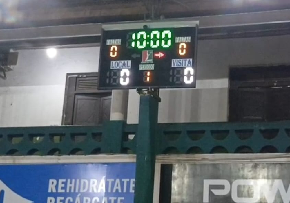 La AMBT moderniza el básquetbol trinitario con nuevo tablero electrónico