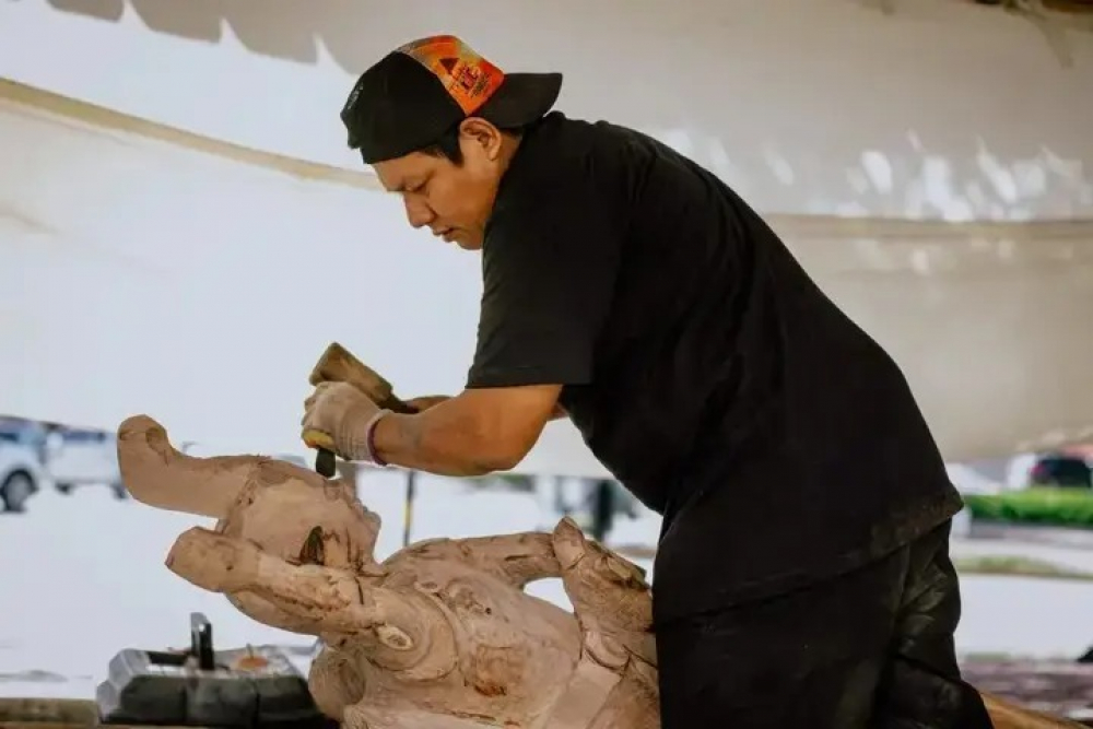 Juan Noe: El tallador autodidacta que  sorprendió en un Simposio Internacional
