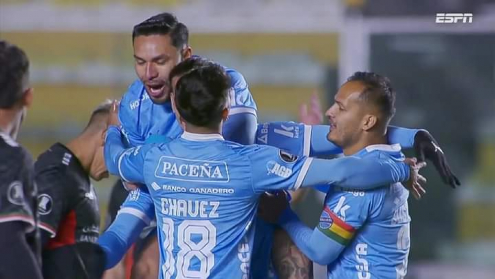 Bolívar superó a Palestino (3-1), ganó su grupo y aseguró $us 5.570.000 en premios